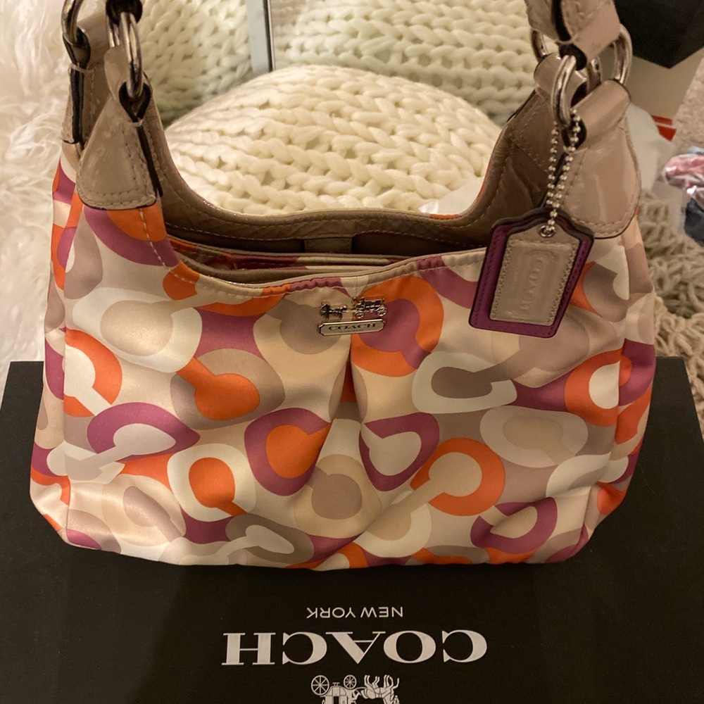 Beautiful coach purse Madison orchid diagonal